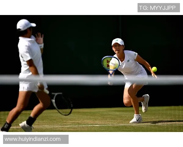 赛后分析:广州网球队与重庆网球队的默契配合与战术执行探讨 赛后分析:广州网球队与重庆网球队的默契配合与战术执行探讨