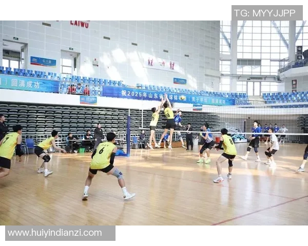 重庆排球队的速度之谜:排球巨献带你领略竞技魅力与团队精神 重庆排球队的速度之谜:排球巨献带你领略竞技魅力与团队精神