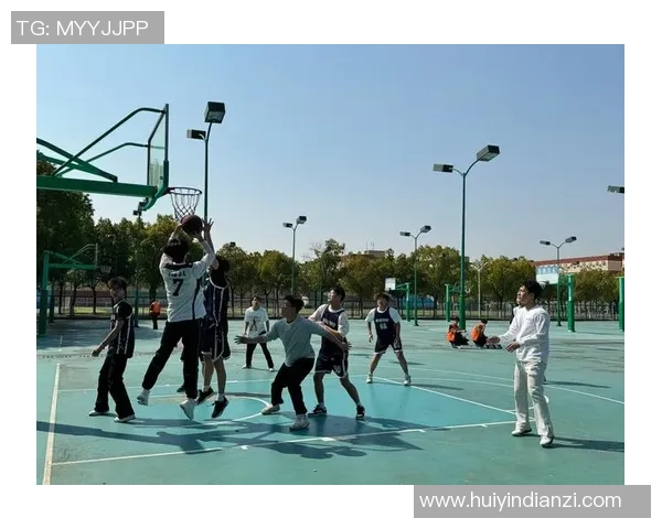 重庆篮球队的崛起与发展探索聚焦力量与团队精神的完美结合 重庆篮球队的崛起与发展探索聚焦力量与团队精神的完美结合