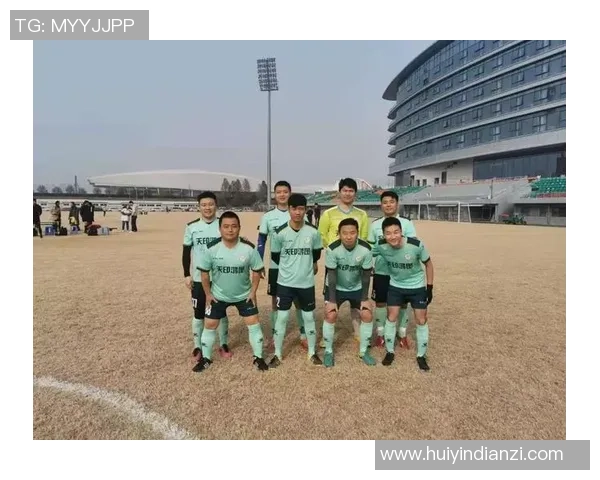 重庆足球队与南京足球队赛后分析个人能力的全面对比与总结 重庆足球队与南京足球队赛后分析个人能力的全面对比与总结